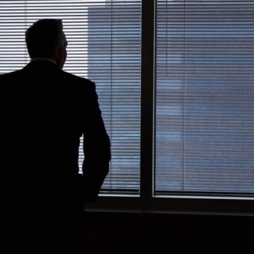 businessman-1477601_1280